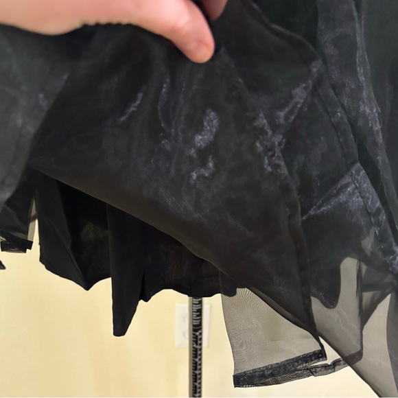 Francesca’s Alisia puff sleeve babydoll swing dress, black - Picture 9 of 16